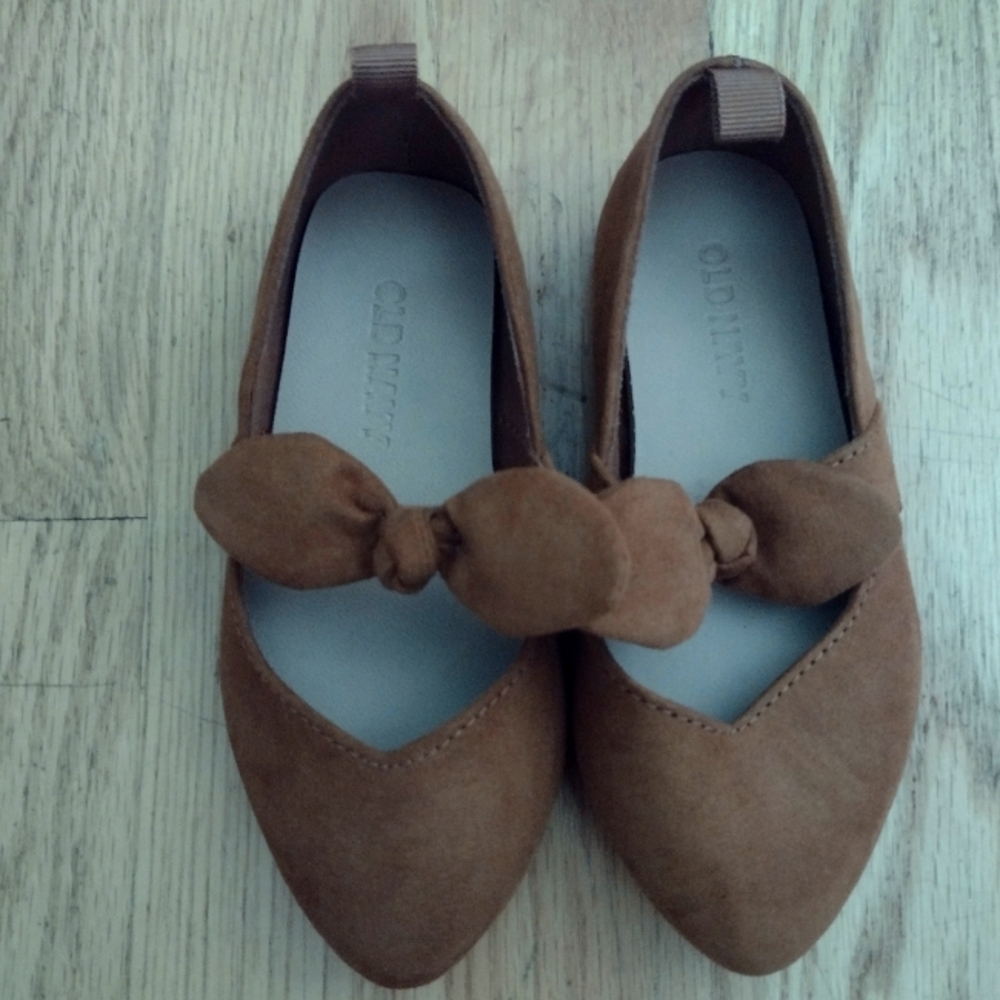 Old Navy Brown Bow Flats